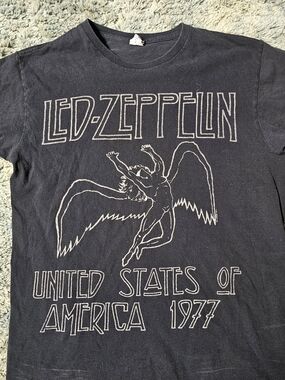 Led Zeppelin Black Graphic Tee - Delta Proweight, Black